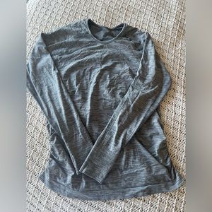 Athleta long sleeve top